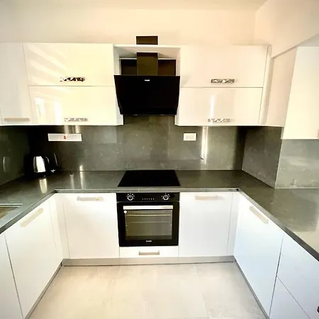 Villa In Bahceli With Private Pool And Up To 6 Guests