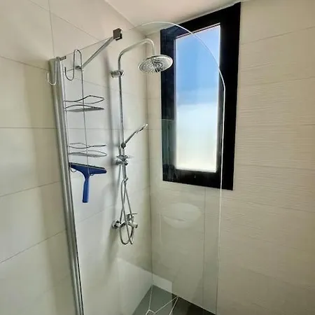 In Bahceli With Private Pool And Up To 6 Guests