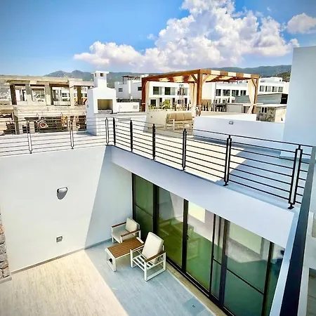 In Bahceli With Private Pool And Up To 6 Guests Villa Kalogrea